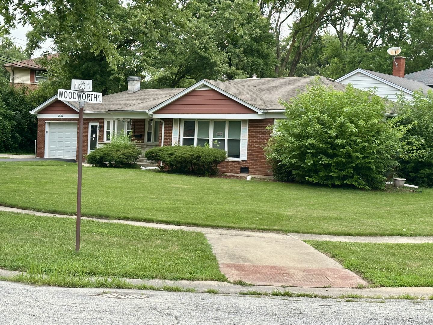 2652 Woodworth Place, Hazel Crest, IL 60429