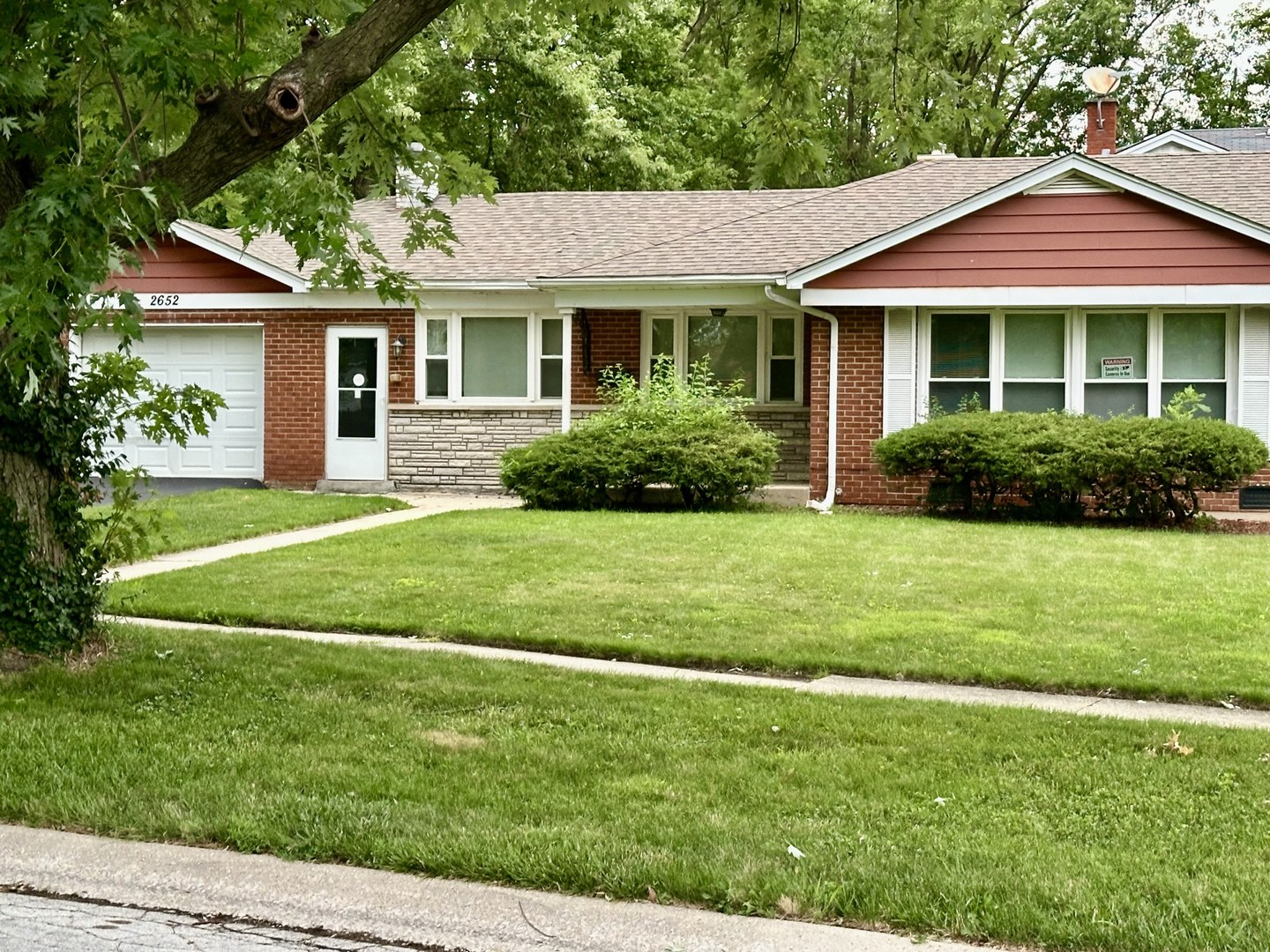 2652 Woodworth Place, Hazel Crest, IL 60429
