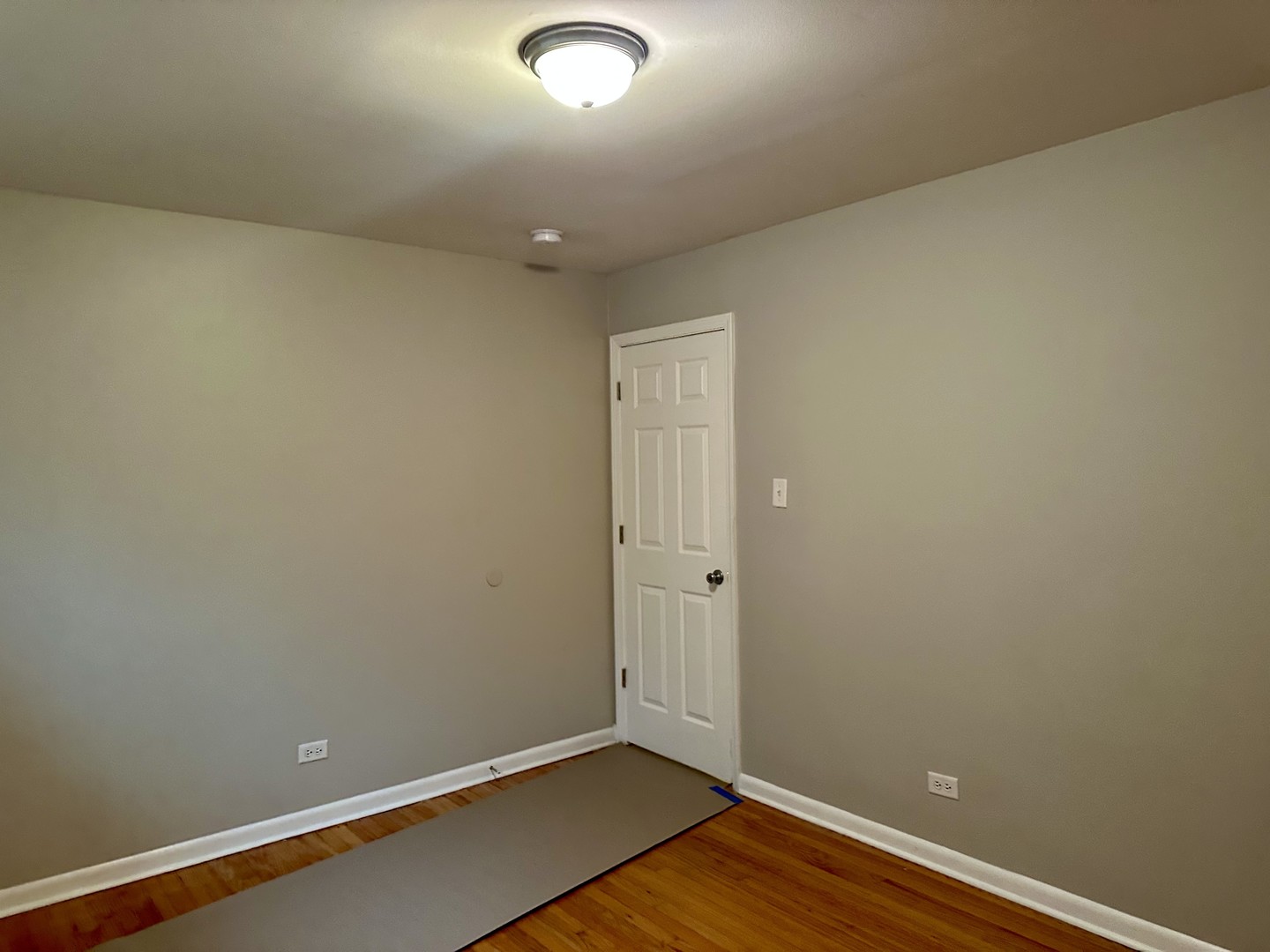 2652 Woodworth Place, Hazel Crest, IL 60429