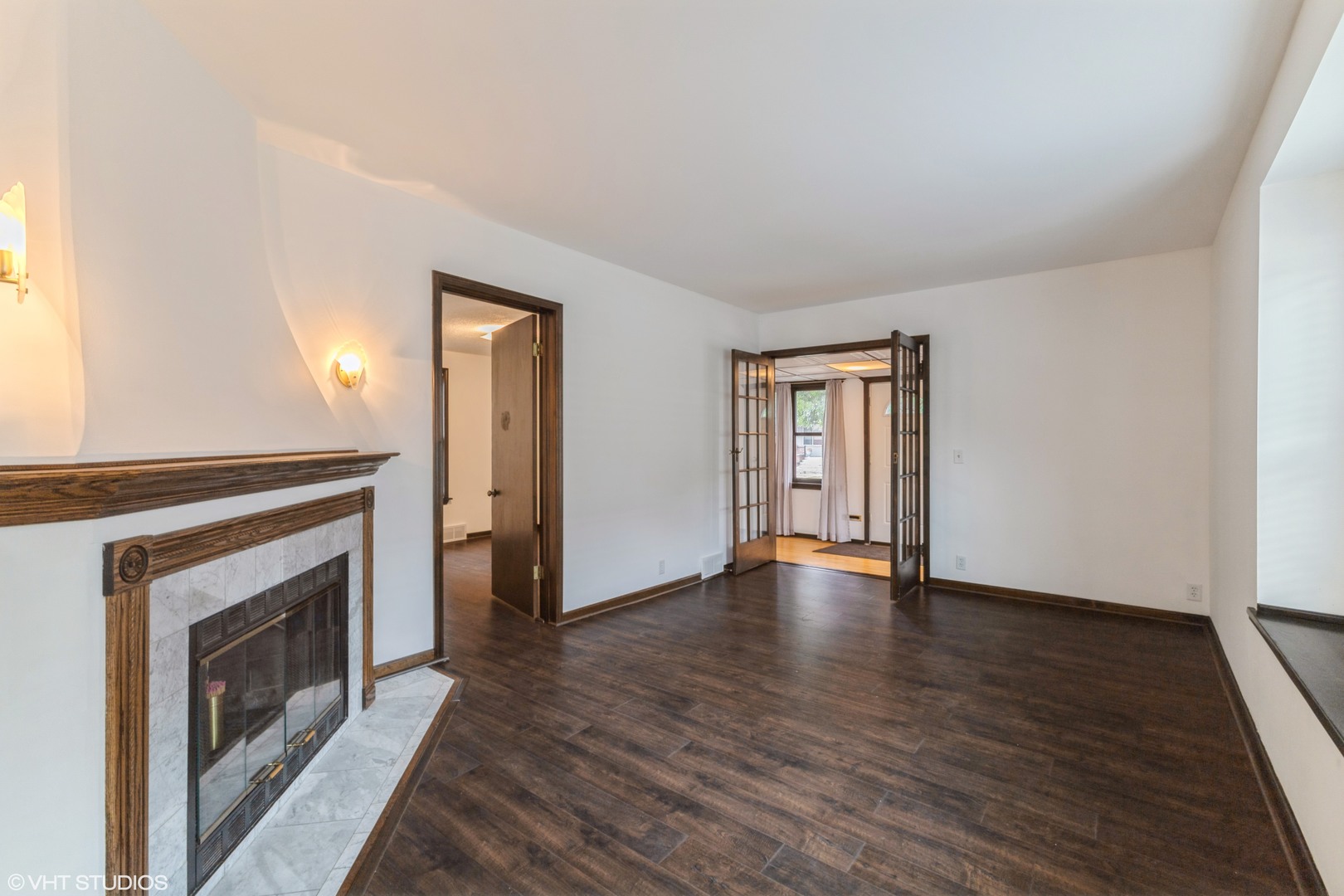 913 Kelly Avenue, Joliet, IL 60435