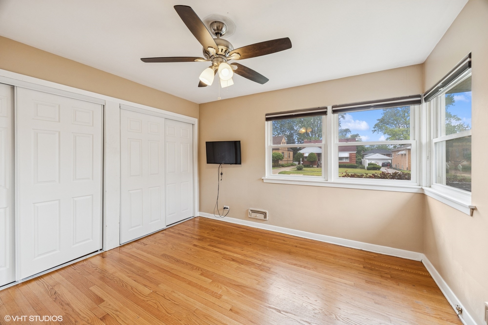 1627 Downing Avenue, Westchester, IL 60154