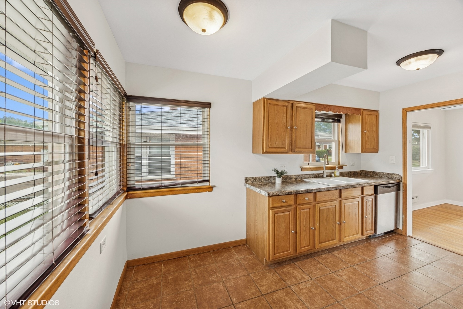 1627 Downing Avenue, Westchester, IL 60154