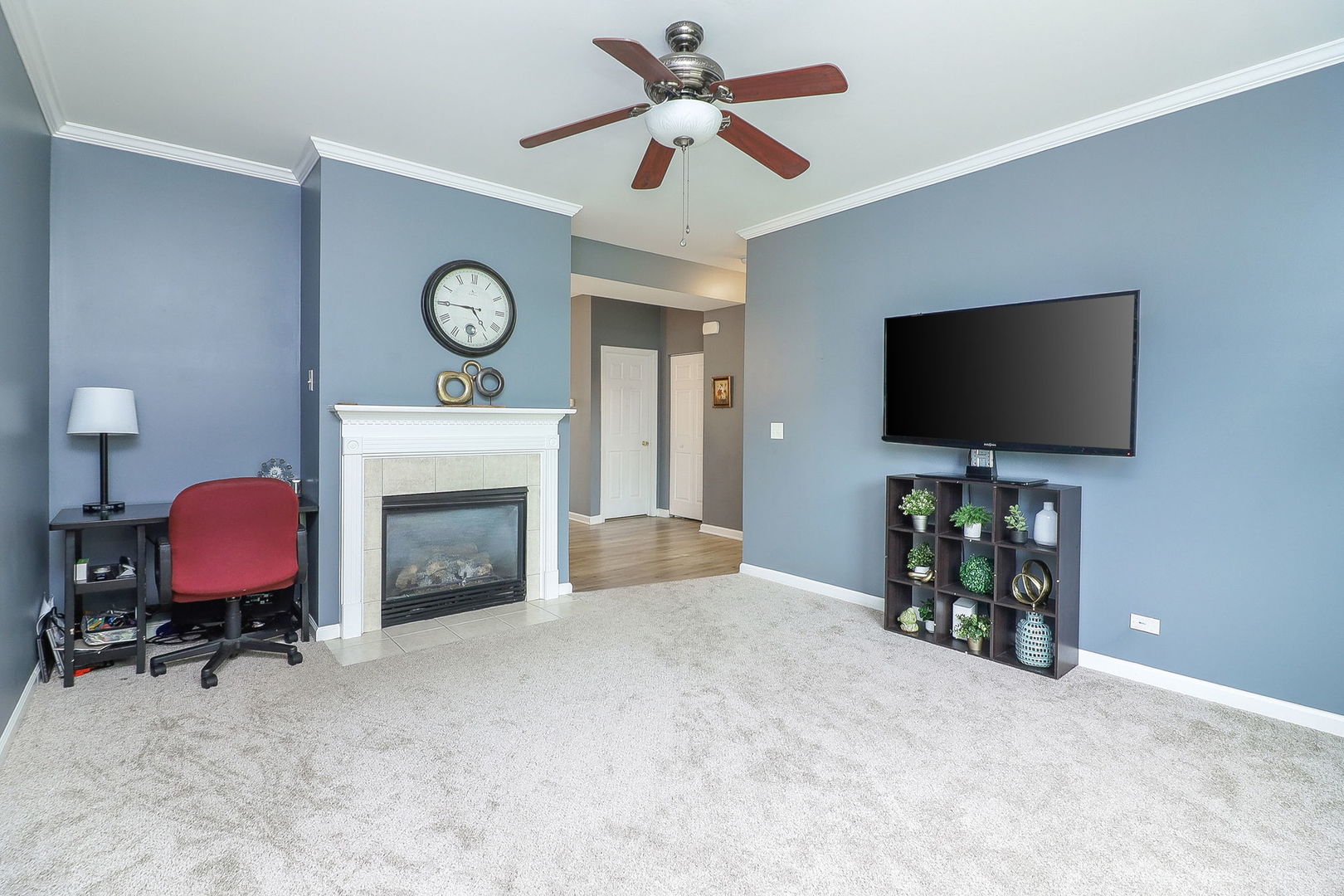 1741 Fredericksburg Lane, Aurora, IL 60503