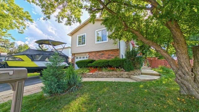 580 Mesa Verde Court, Carol Stream, IL 60188