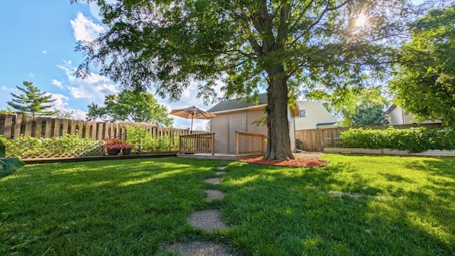 580 Mesa Verde Court, Carol Stream, IL 60188