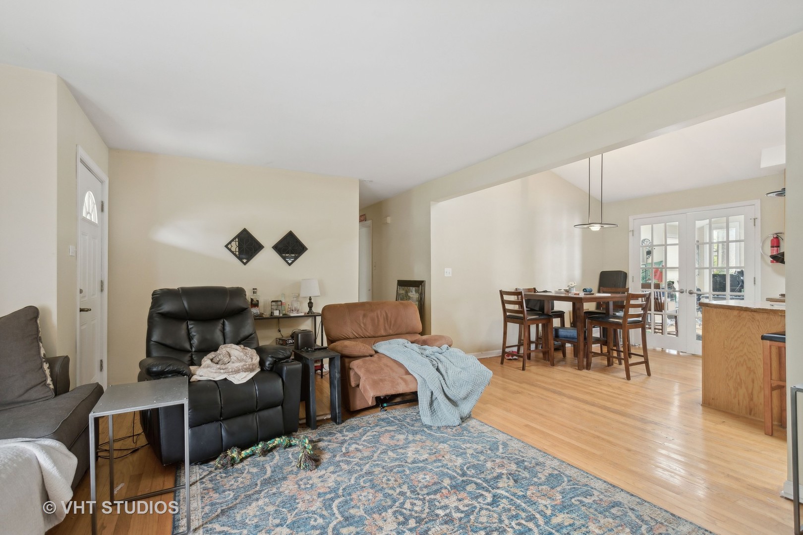 1750 W Thomas Street, Arlington Heights, IL 60004