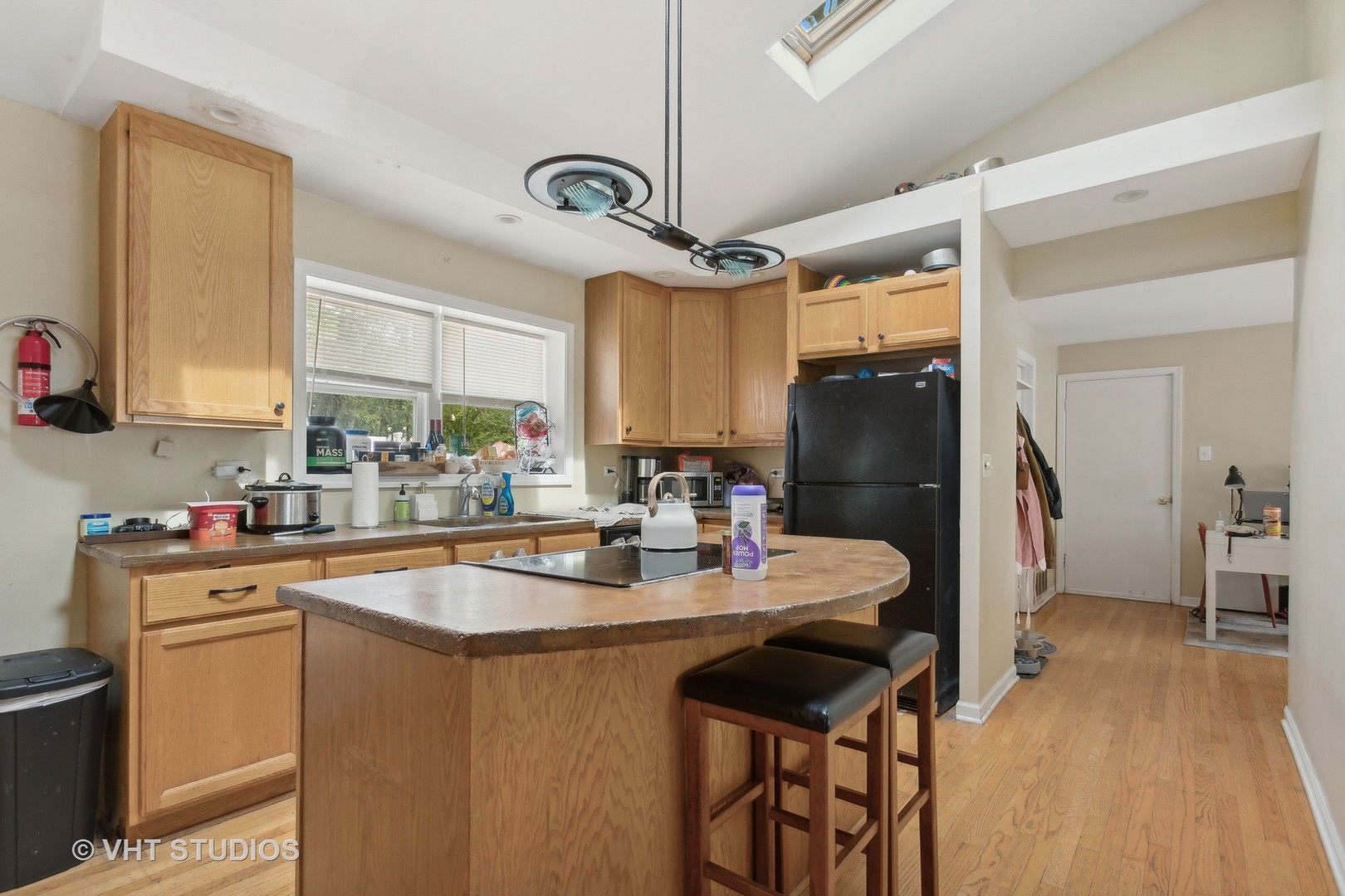 1750 W Thomas Street, Arlington Heights, IL 60004