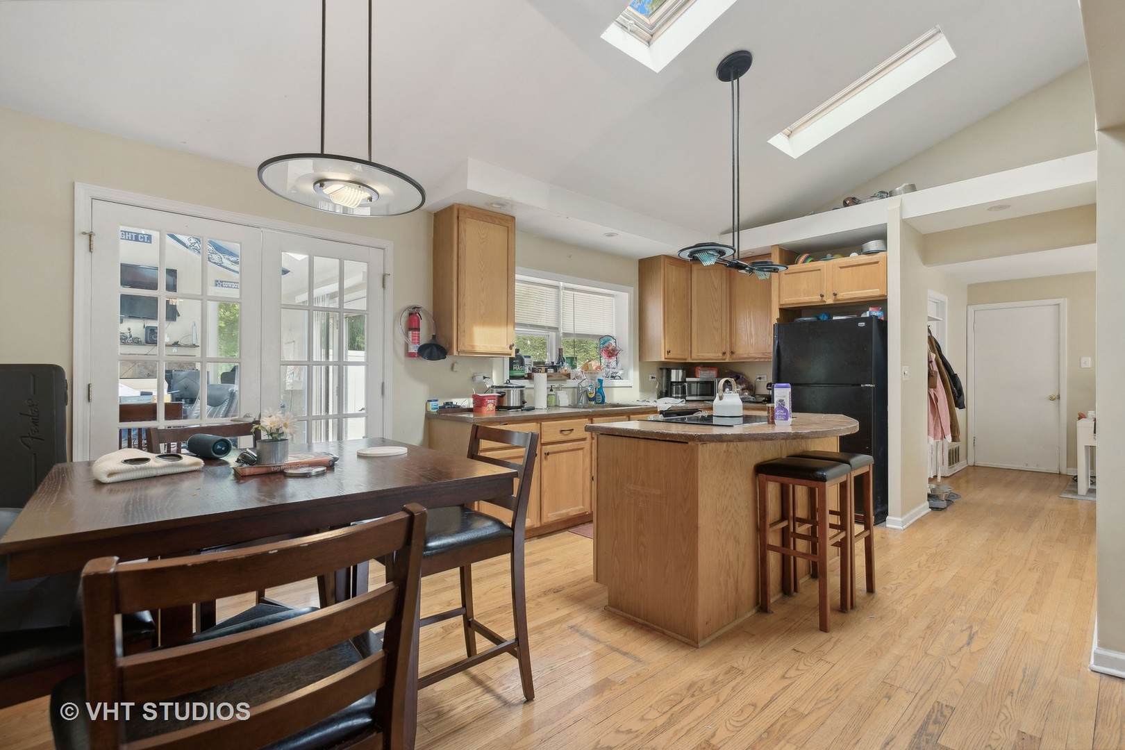 1750 W Thomas Street, Arlington Heights, IL 60004