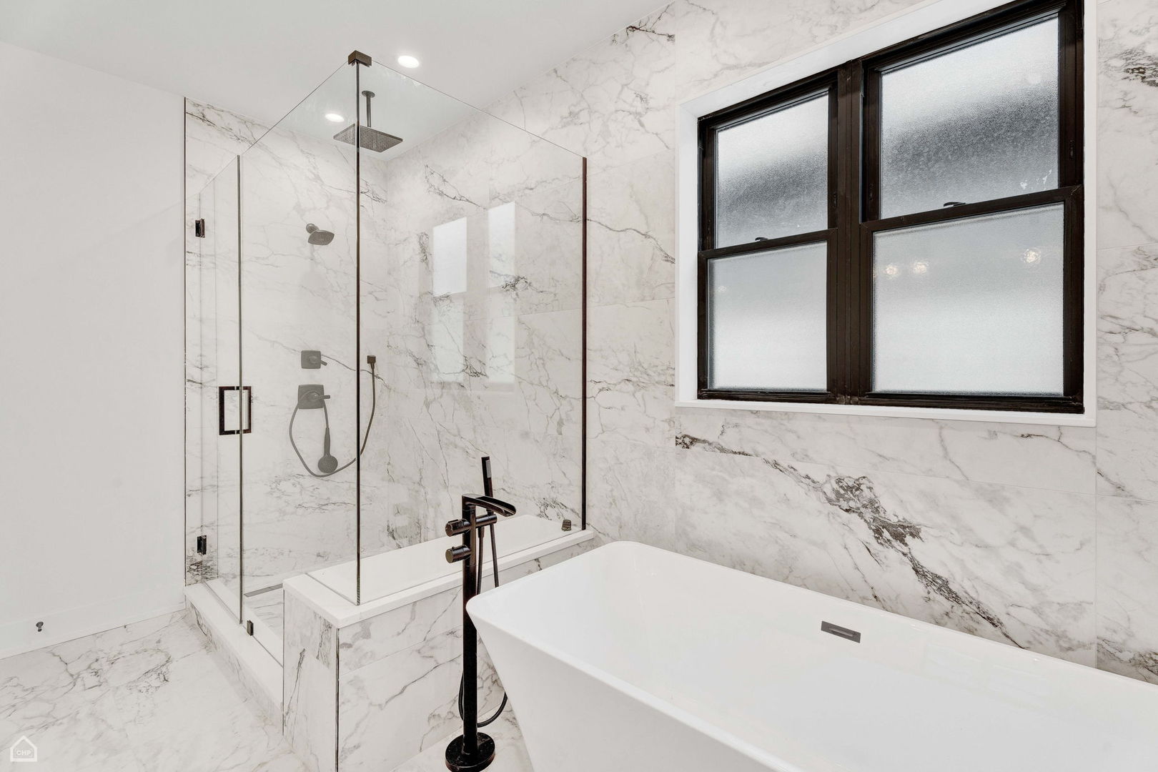 3905 N Drake Avenue, Chicago, IL 60618