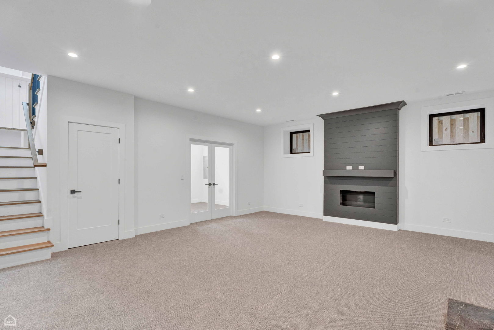 3905 N Drake Avenue, Chicago, IL 60618