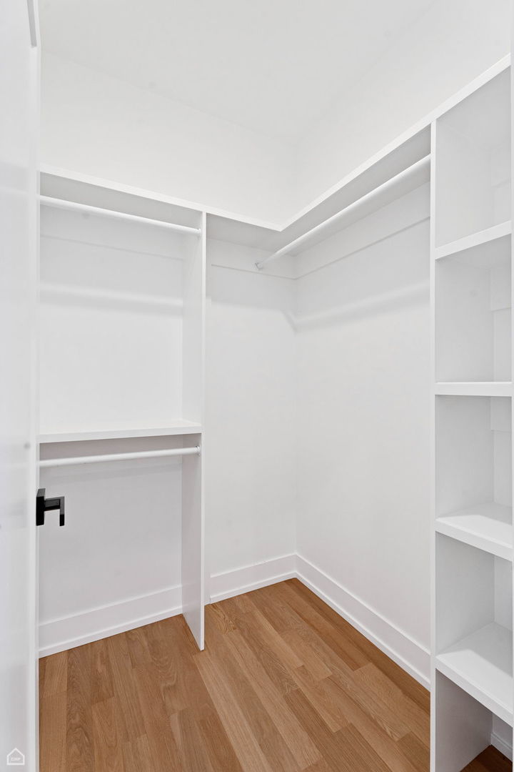 3905 N Drake Avenue, Chicago, IL 60618