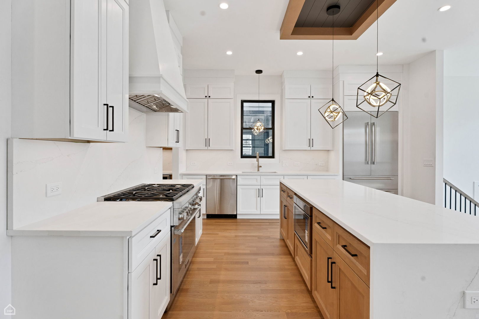 3905 N Drake Avenue, Chicago, IL 60618