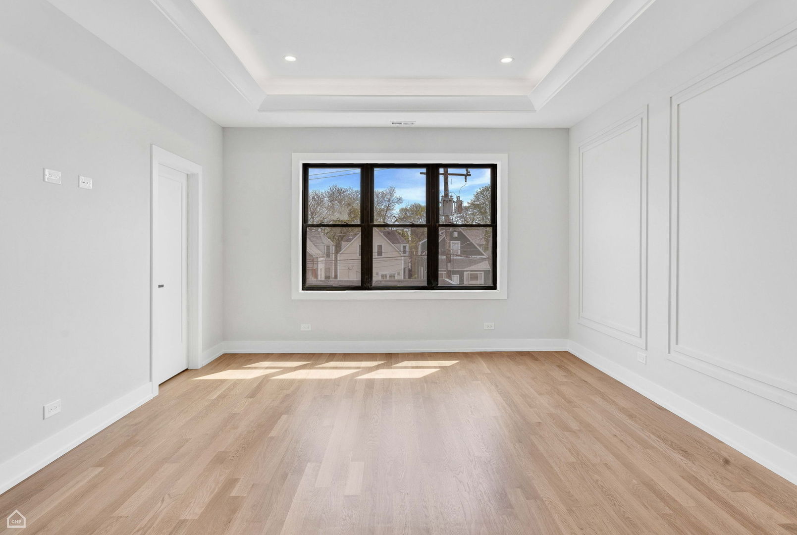 3905 N Drake Avenue, Chicago, IL 60618