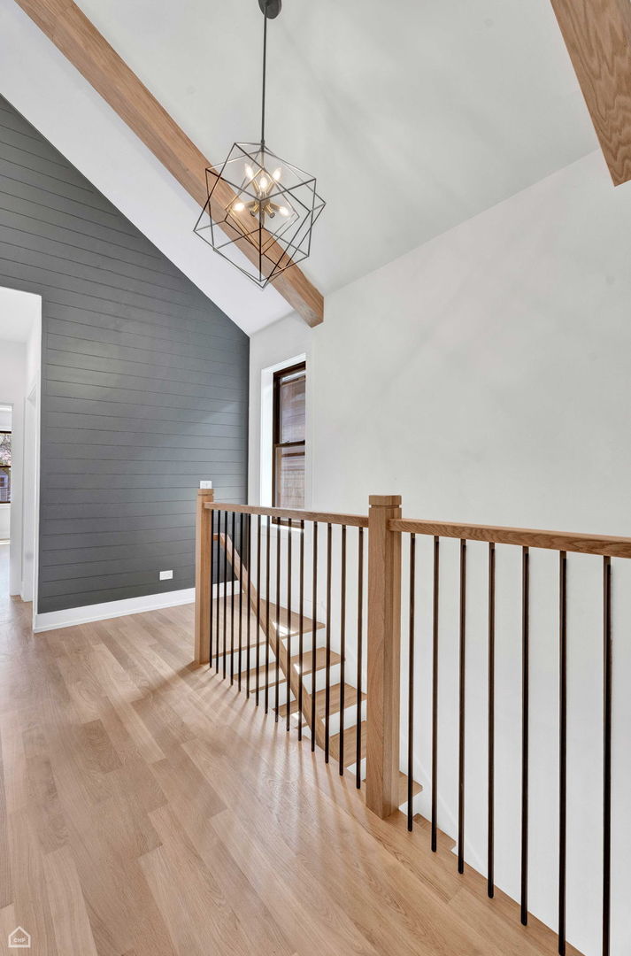 3905 N Drake Avenue, Chicago, IL 60618