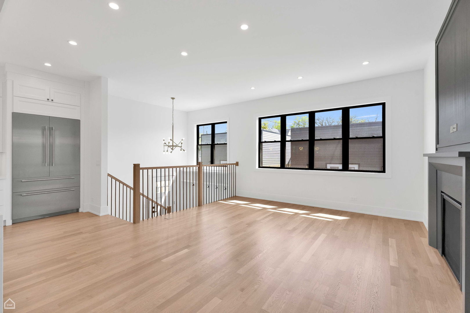 3905 N Drake Avenue, Chicago, IL 60618