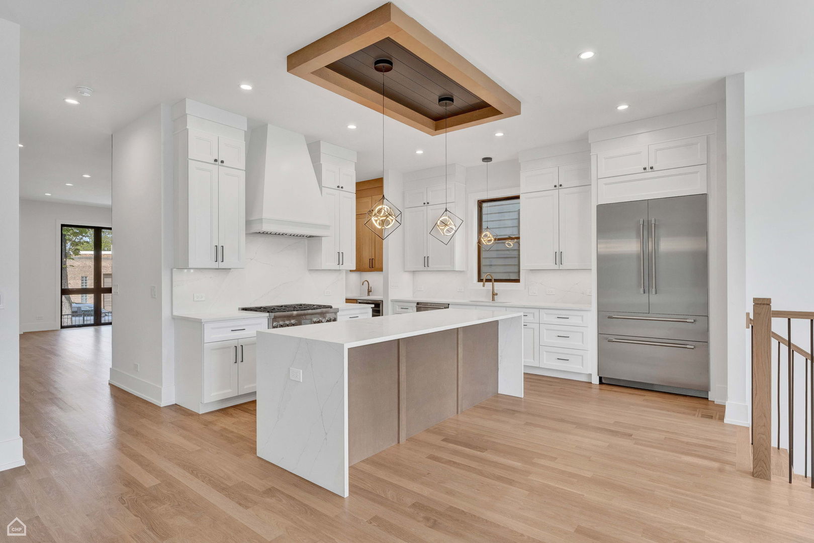 3905 N Drake Avenue, Chicago, IL 60618