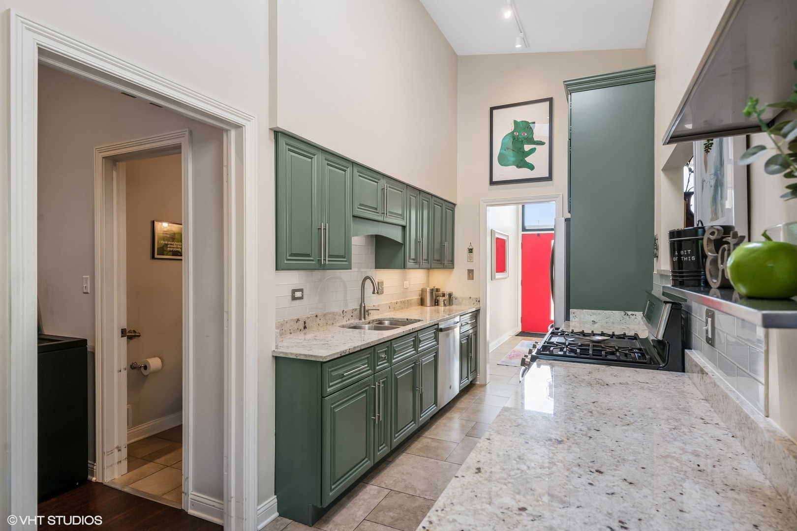 319 E Huntington Lane, Elmhurst, IL 60126
