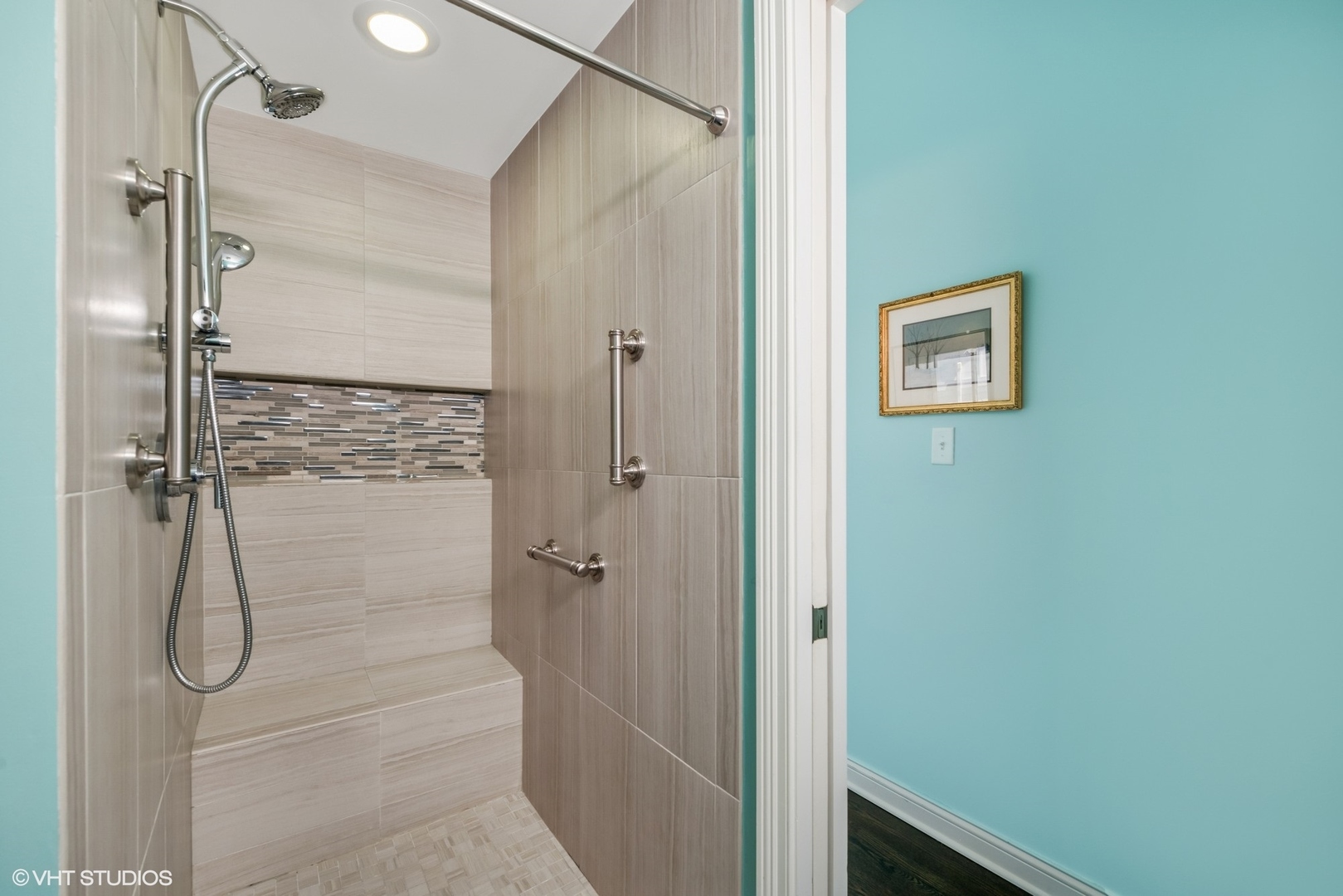 319 E Huntington Lane, Elmhurst, IL 60126
