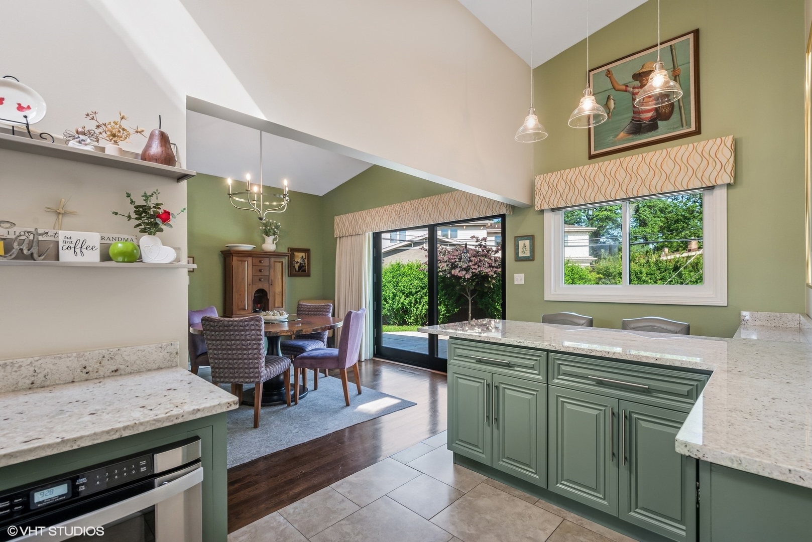 319 E Huntington Lane, Elmhurst, IL 60126