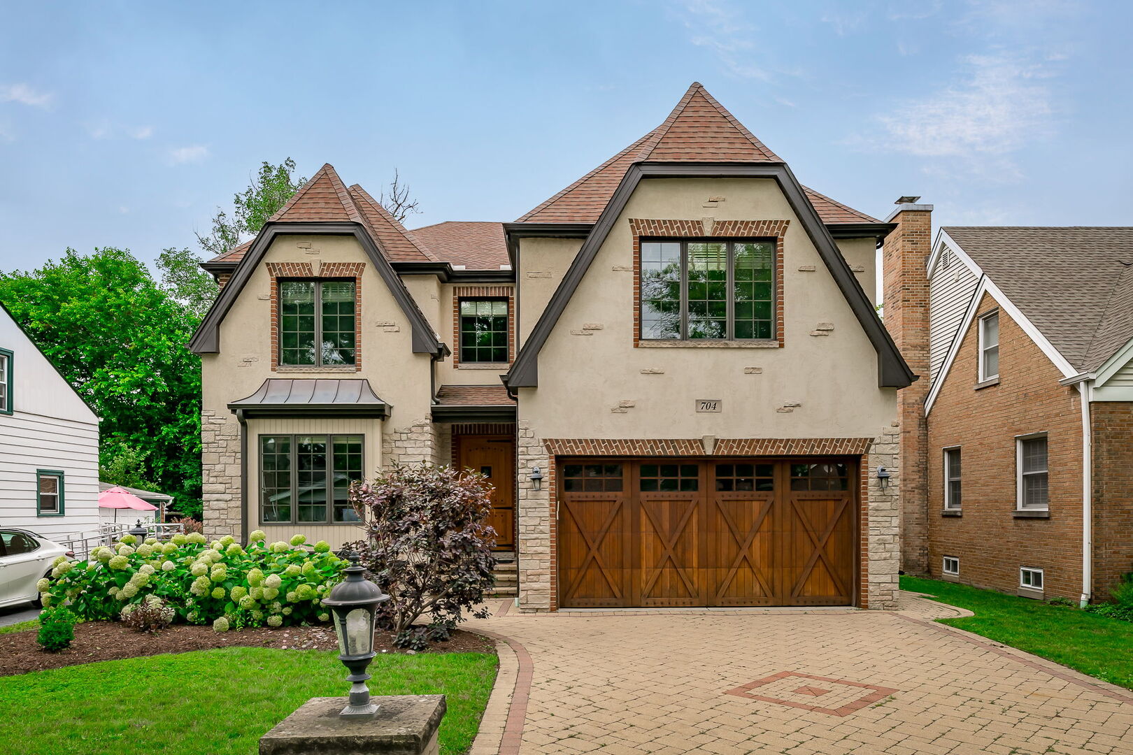 704 S Washington Street, Elmhurst, IL 60126