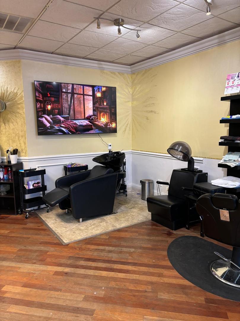 6346 N Milwaukee Avenue, Chicago, IL 60646
