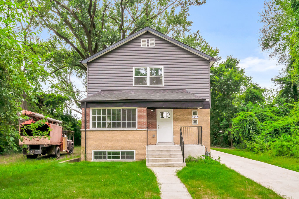 2937 139th Street, Blue Island, IL 60406
