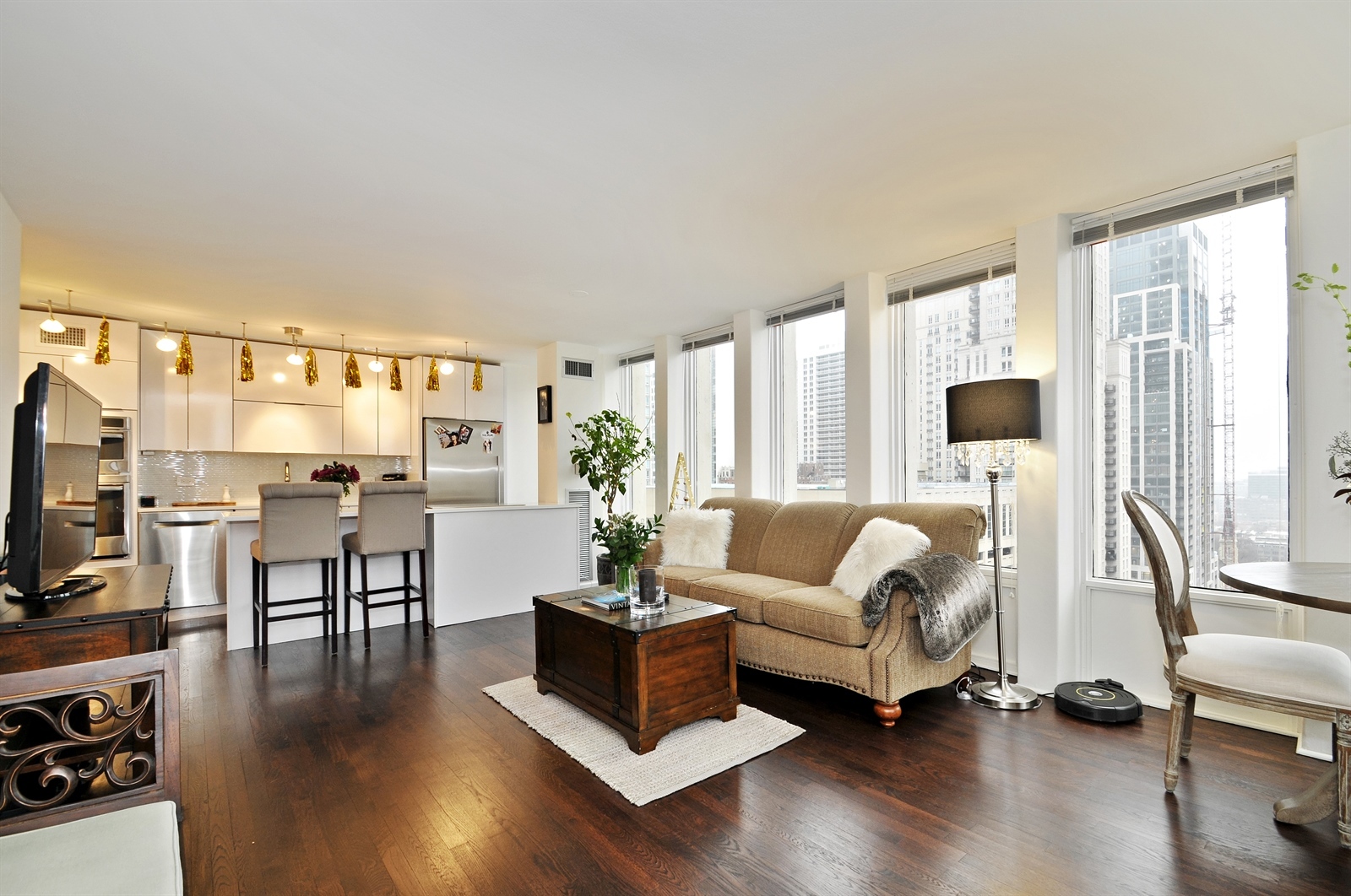 100 E Walton Street #22H, Chicago, IL 60611