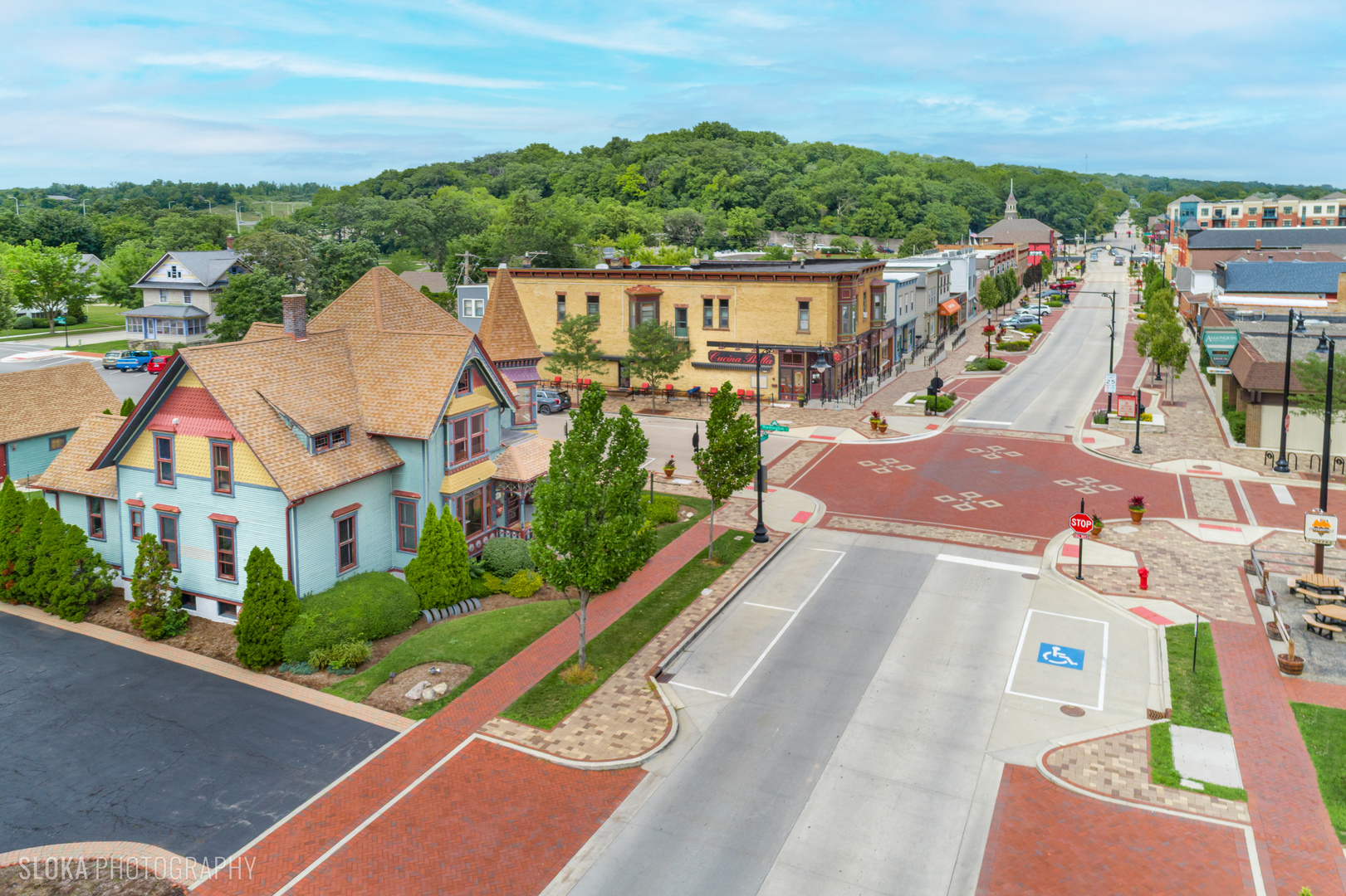302 S Main Street, Algonquin, IL 60102