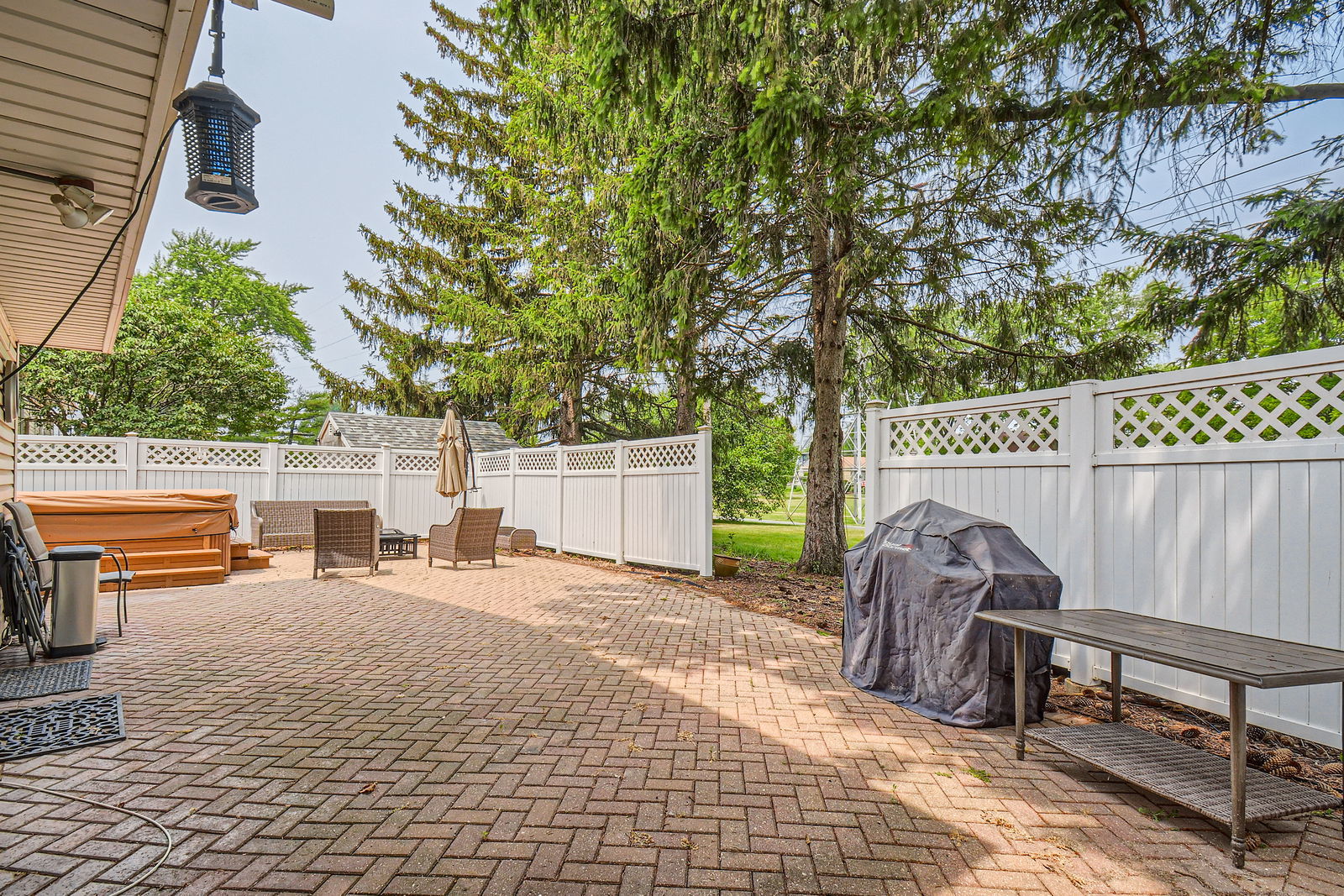 1322 E Thurston Drive, Palatine, IL 60074