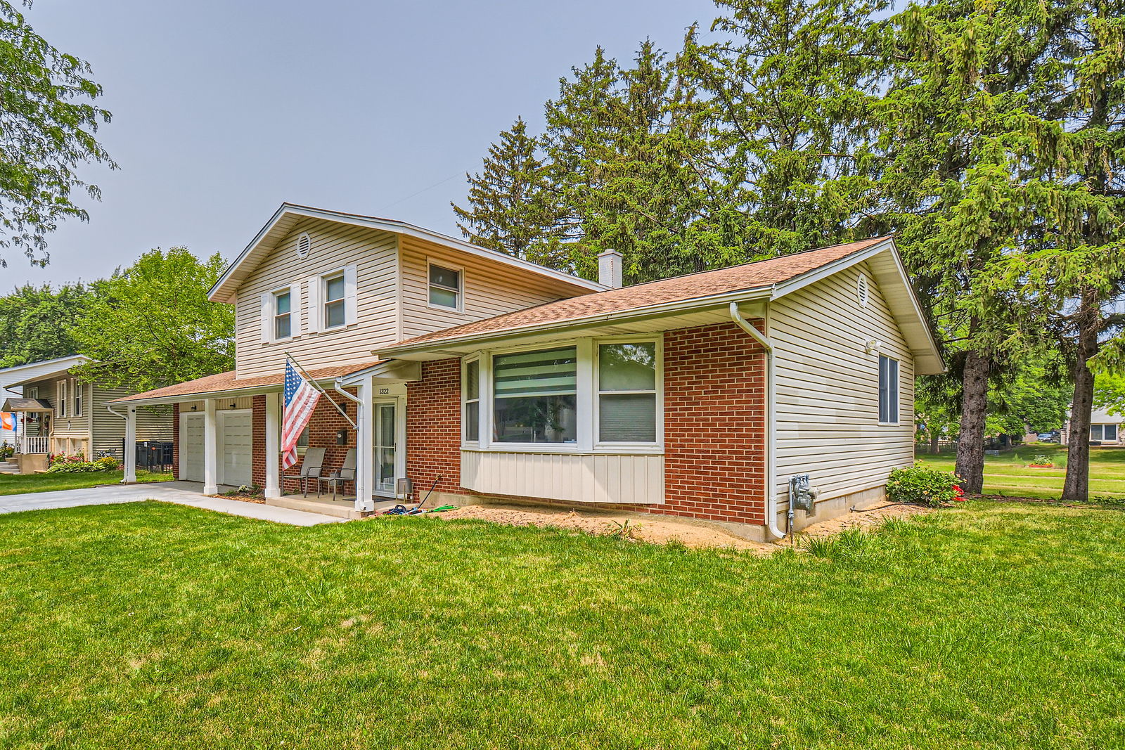 1322 E Thurston Drive, Palatine, IL 60074
