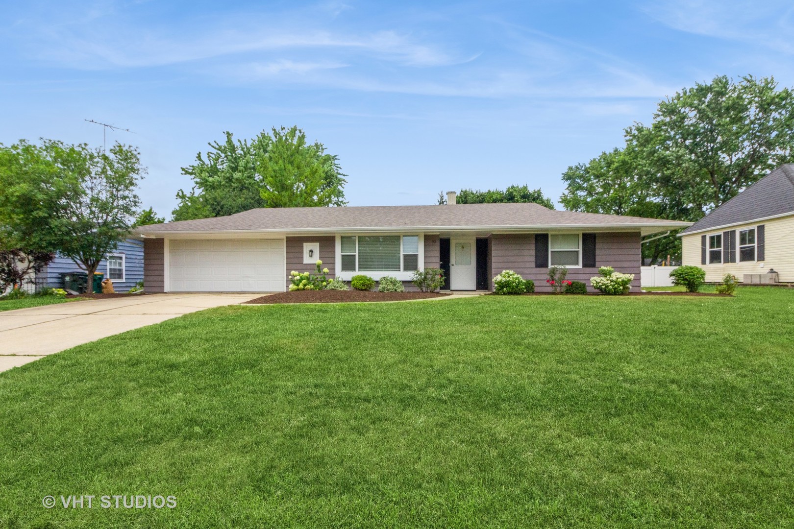 92 CIRCLE DRIVE WEST Drive, Montgomery, IL 60538