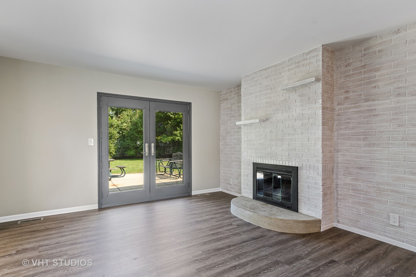 92 CIRCLE DRIVE WEST Drive, Montgomery, IL 60538