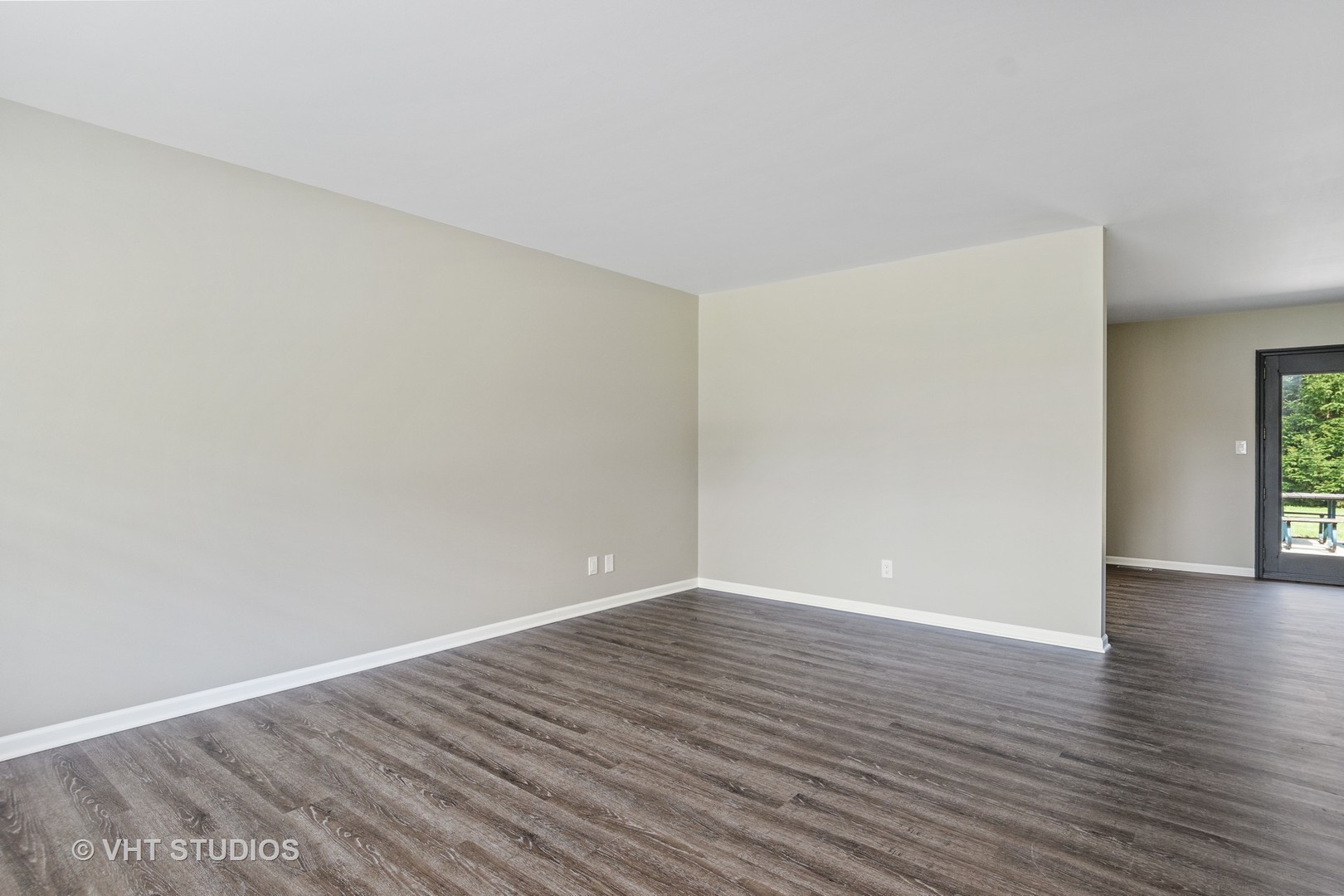 92 CIRCLE DRIVE WEST Drive, Montgomery, IL 60538
