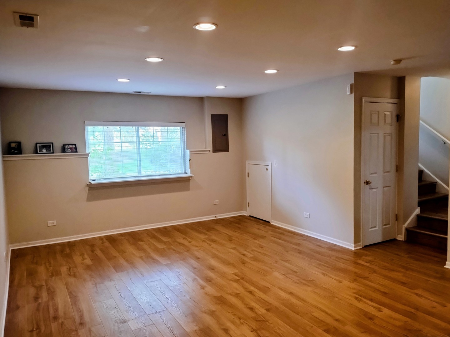 7507 Frontage Road, Skokie, IL 60077
