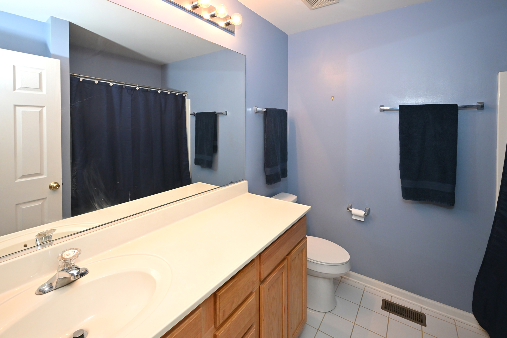 7507 Frontage Road, Skokie, IL 60077