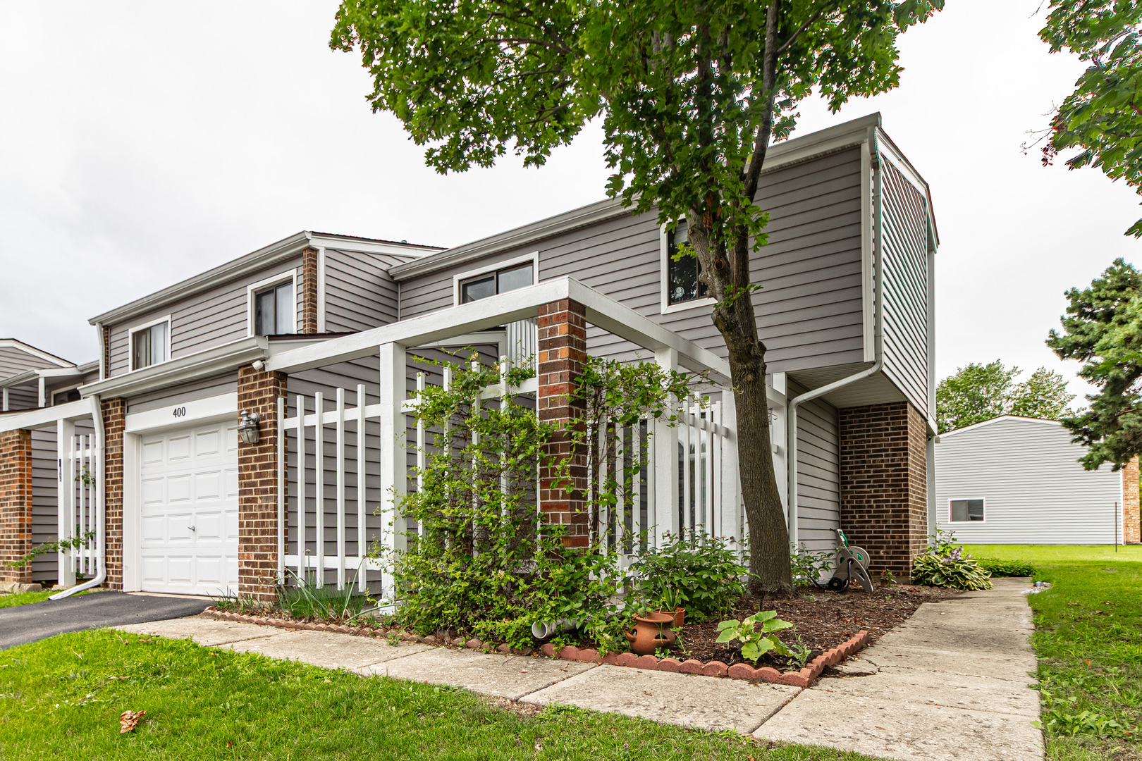 400 Harmony Drive, Wheeling, IL 60090