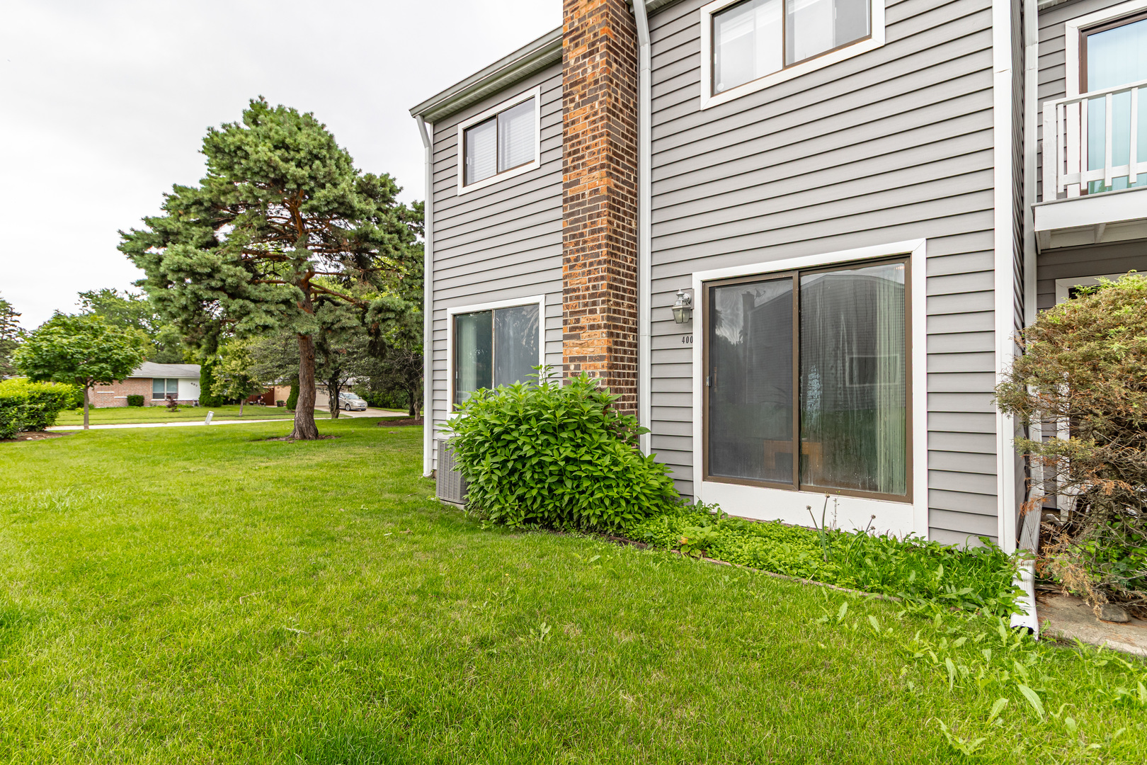 400 Harmony Drive, Wheeling, IL 60090