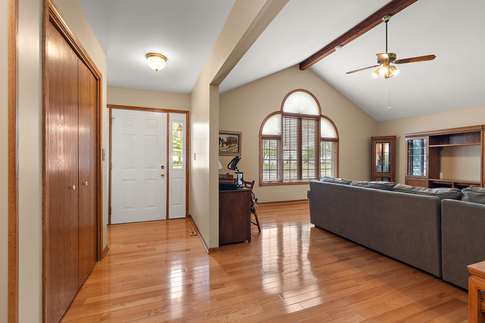 1910 Calla Drive, Joliet, IL 60435