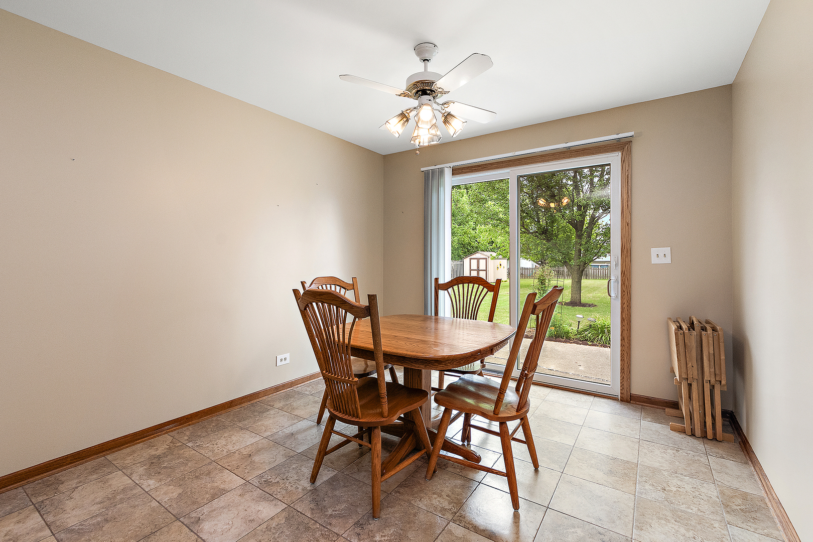 1910 Calla Drive, Joliet, IL 60435