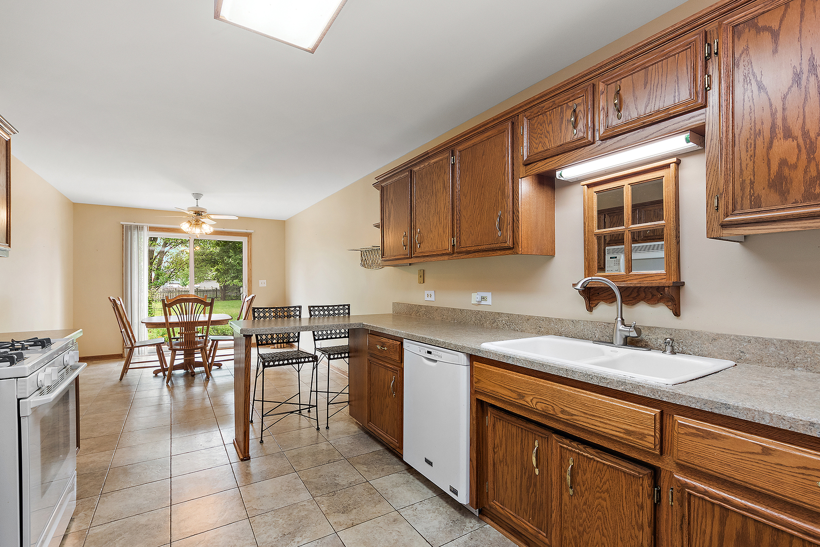 1910 Calla Drive, Joliet, IL 60435