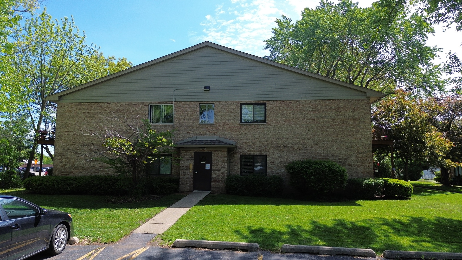 1615 N Milwaukee Avenue #6A, Libertyville, IL 60048