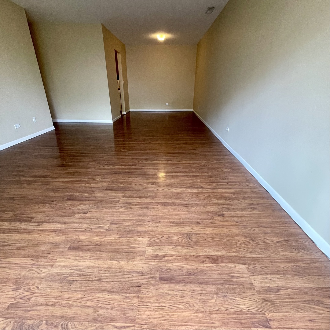 1615 N Milwaukee Avenue #6A, Libertyville, IL 60048