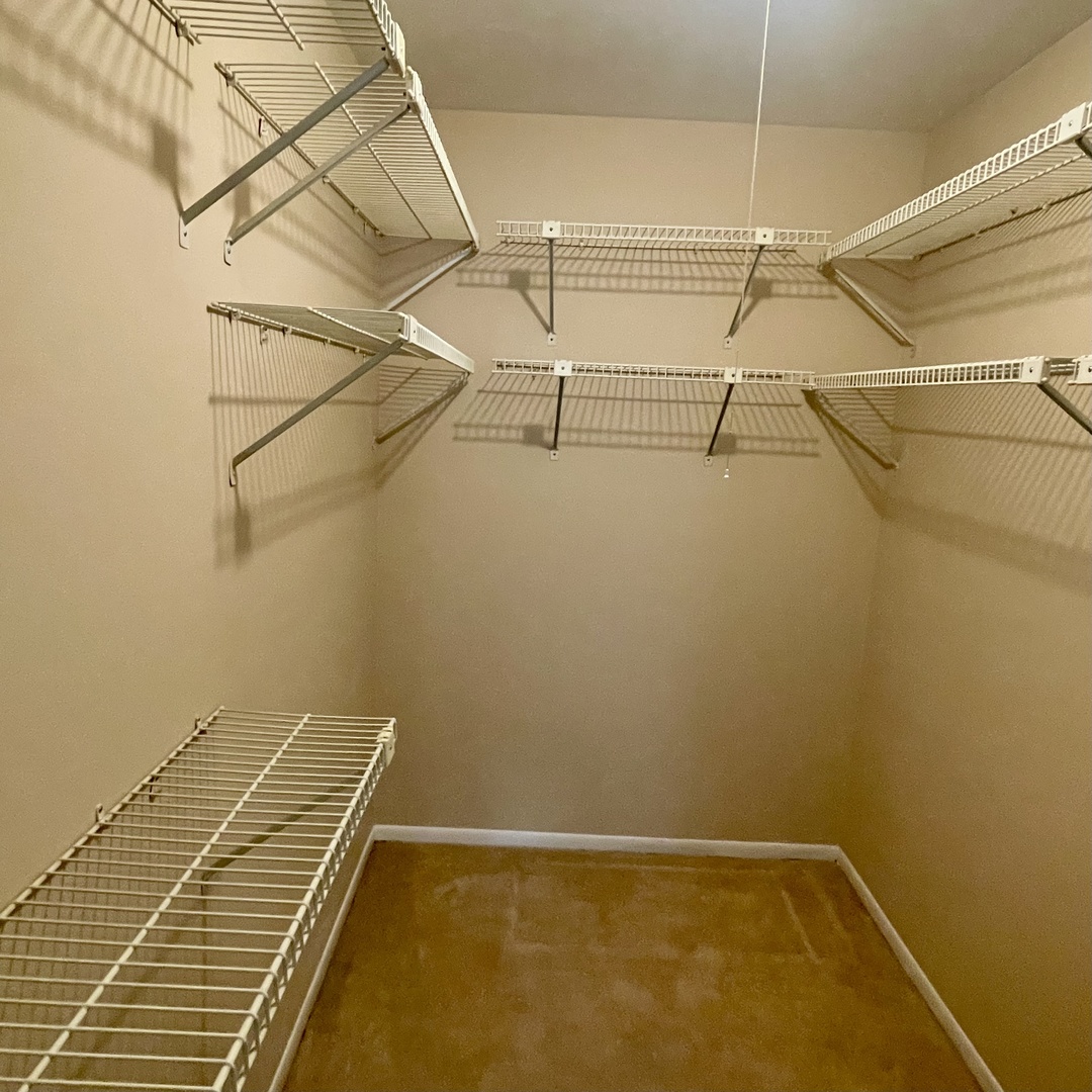 1615 N Milwaukee Avenue #6A, Libertyville, IL 60048