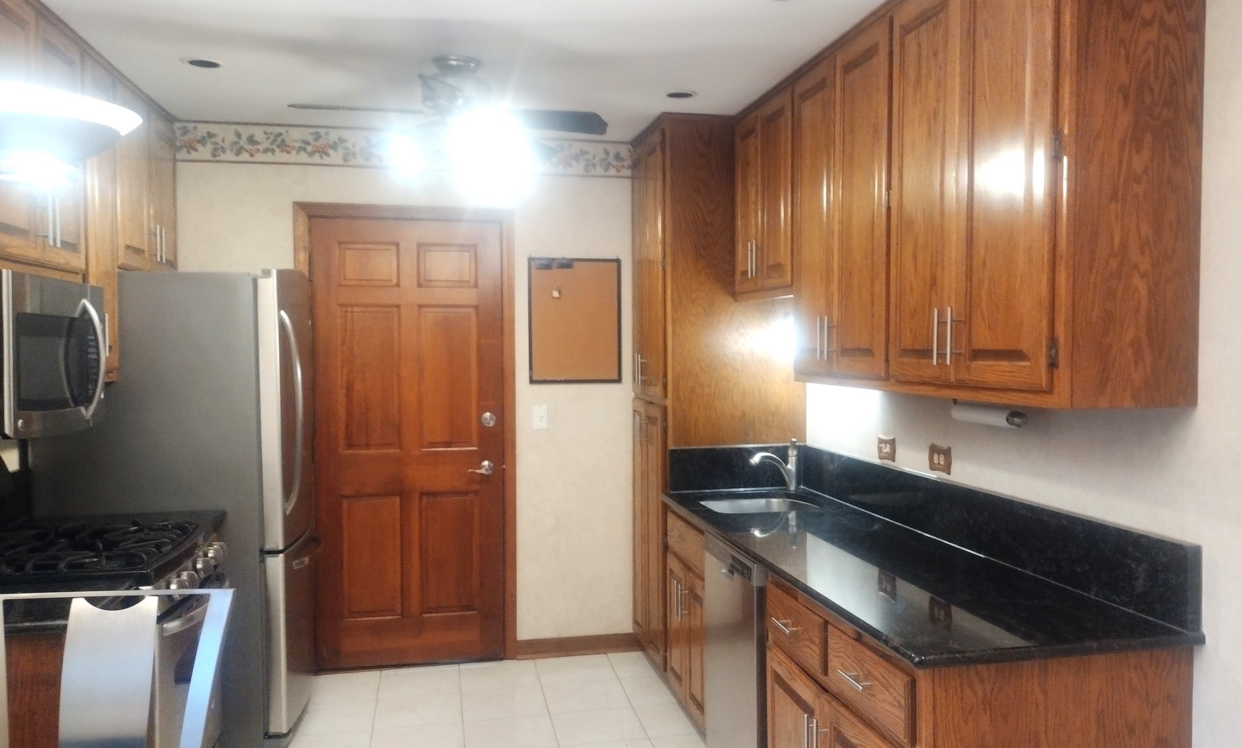 1114 Hampton Harbor, Schaumburg, IL 60193