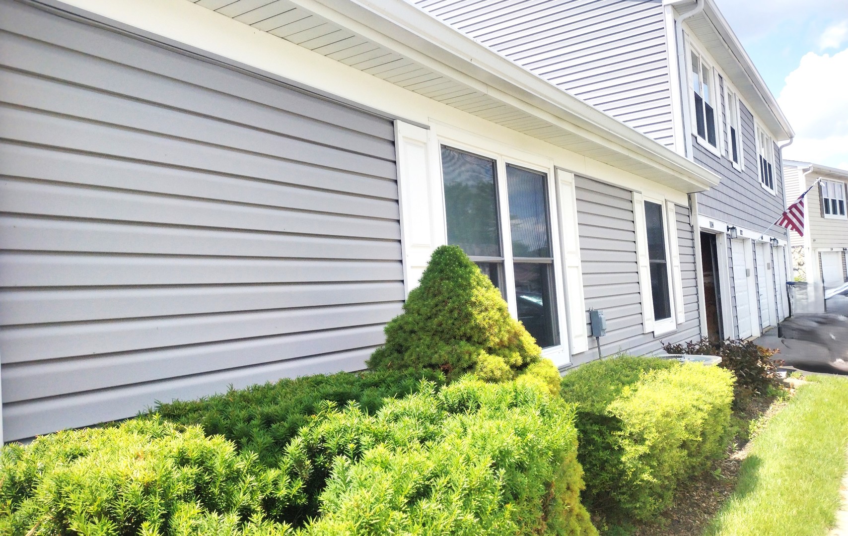 1114 Hampton Harbor, Schaumburg, IL 60193