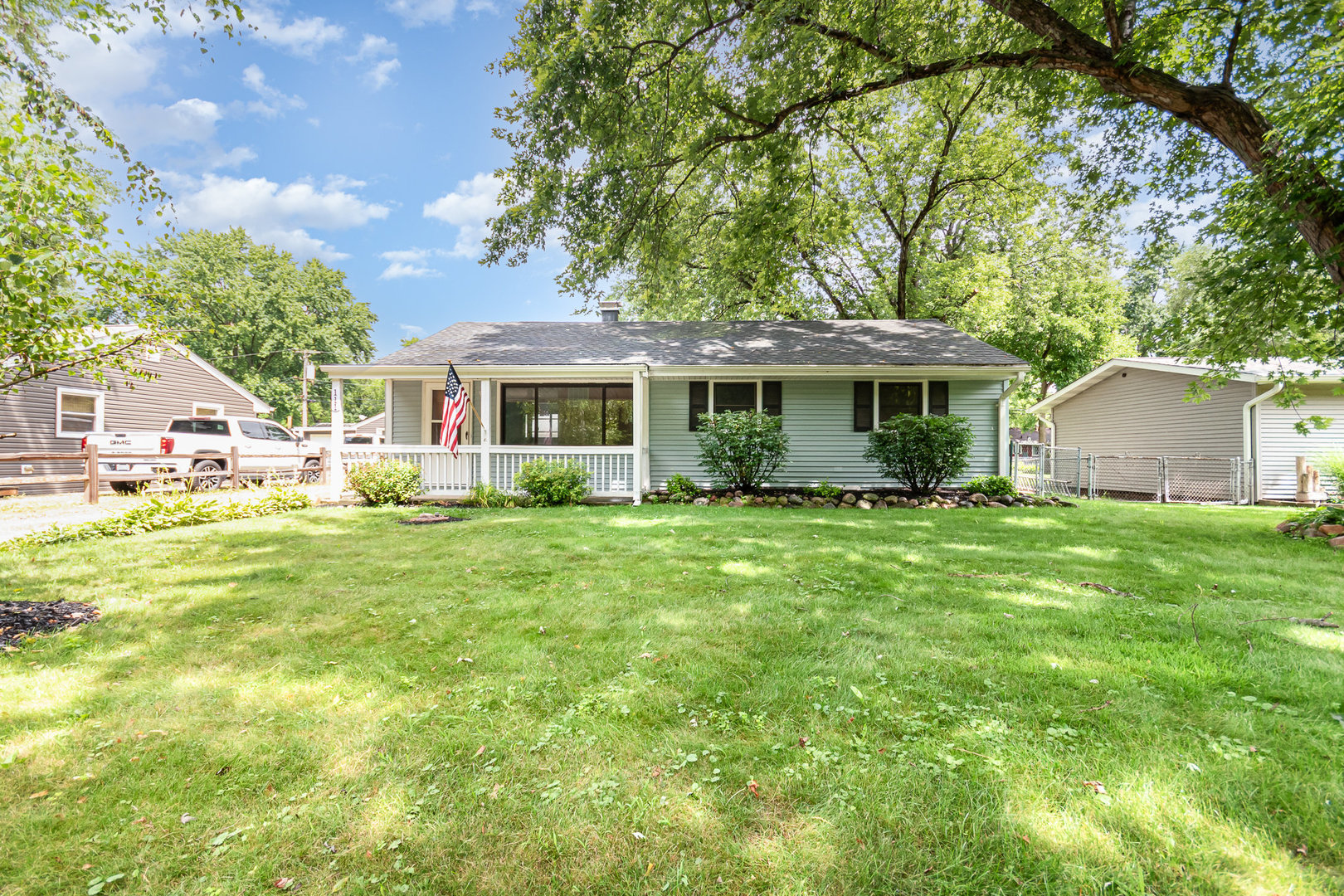 111 Georgine Street, Crystal Lake, IL 60014
