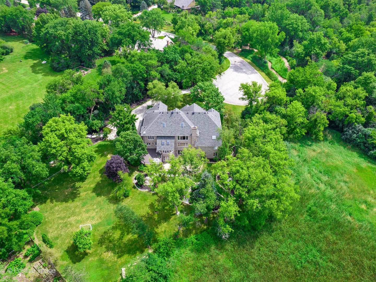 1 Seneca Avenue, Hawthorn Woods, IL 60047