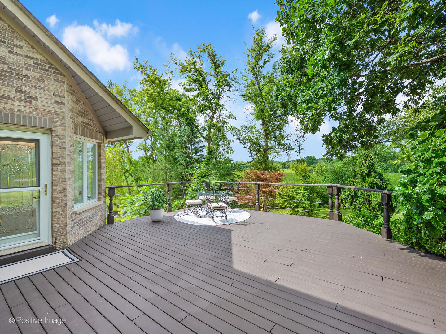 1 Seneca Avenue, Hawthorn Woods, IL 60047