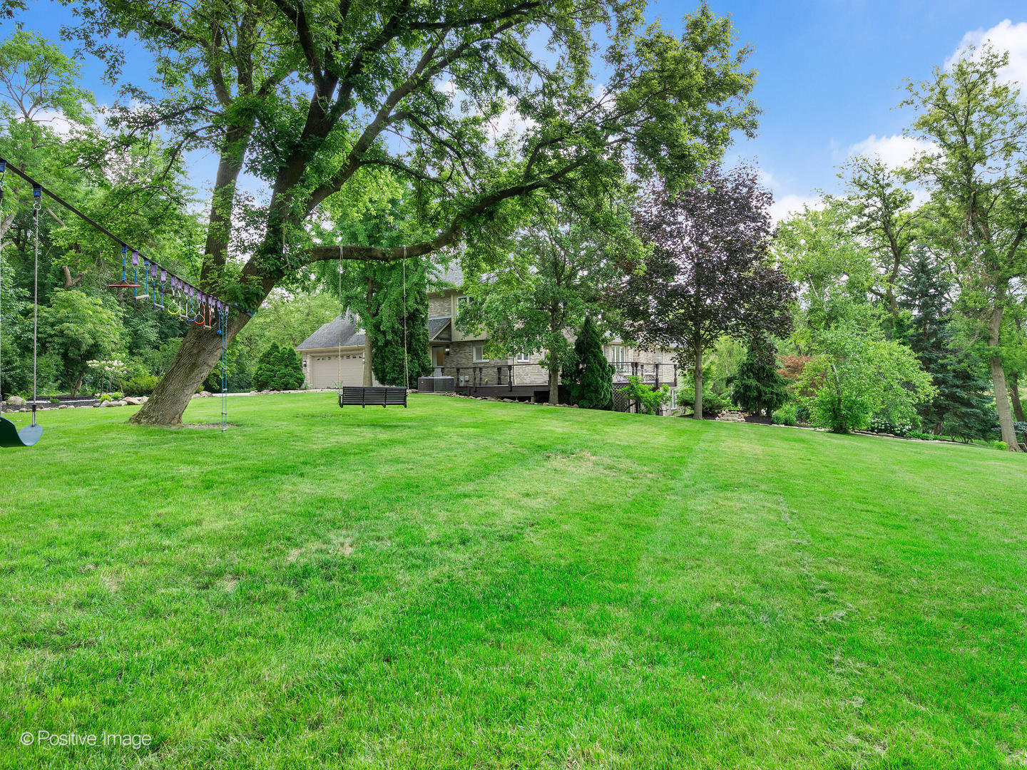 1 Seneca Avenue, Hawthorn Woods, IL 60047