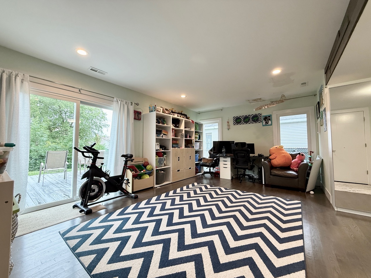 1105 Wilmington Lane, Hoffman Estates, IL 60169
